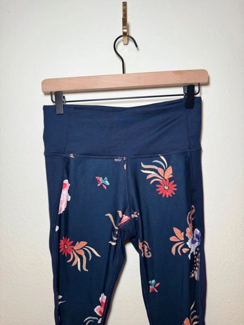 Athleta Mesh Tux Floral Leggings Small Navy High Rise Yoga Workout Tights